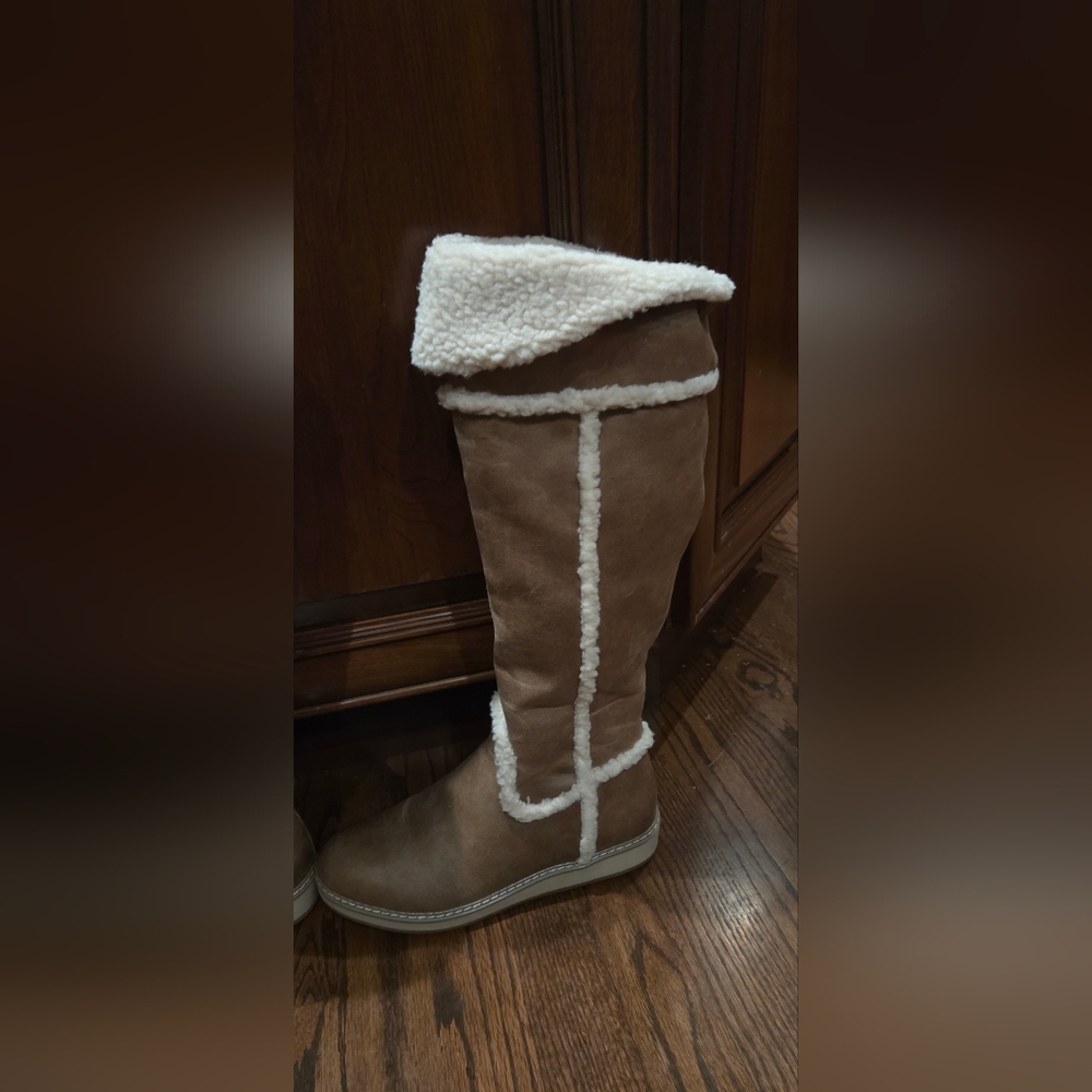 White Mountain Brown Knee-High Boots with Cream Trim - Picture 2 of 14